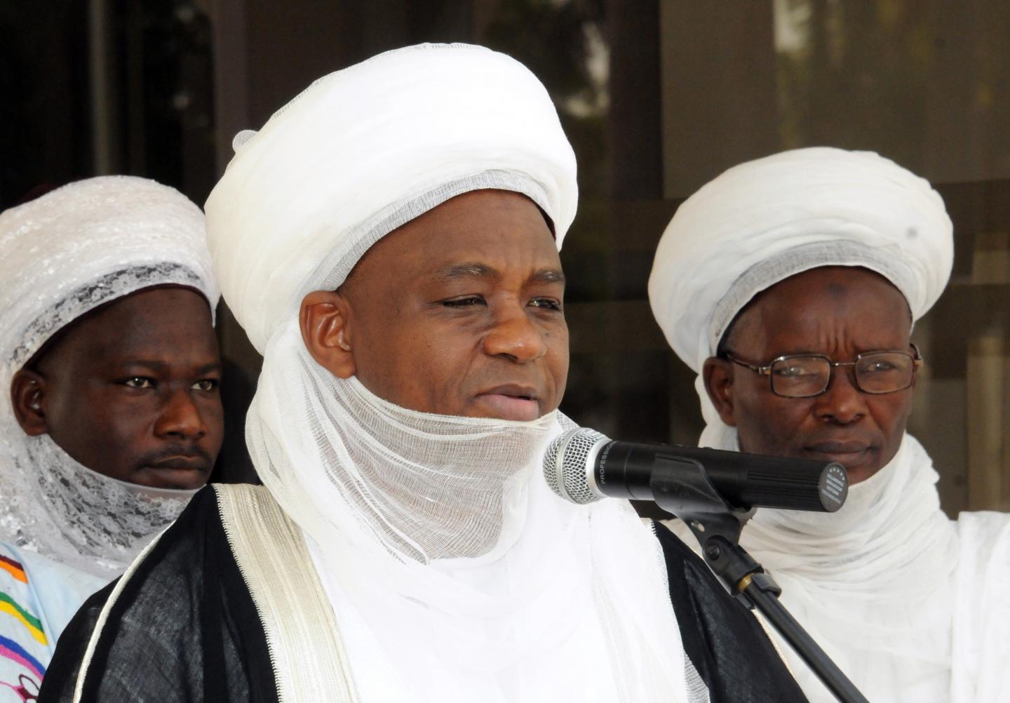 The Sultan of Sokoto Muhammad Sa'ad Abubakar III (C), pictured addressing the media in Abuja on December 27, 2011, has warned the military to deal with Zakzaky's situation sensitively or risk radicalizing his followers.