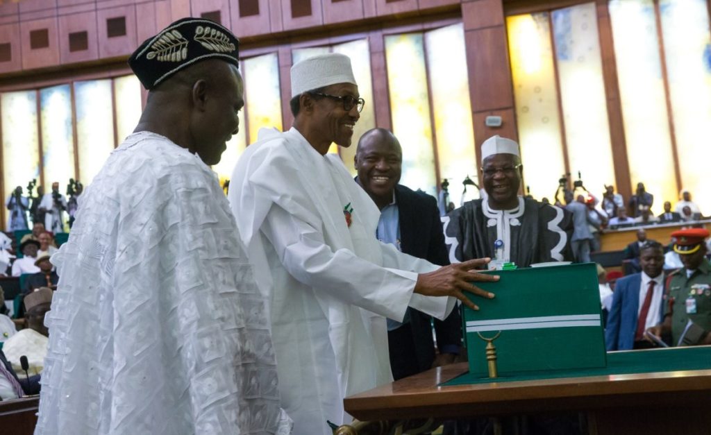 President Muhammadu Buhari submits his budget for 2016 to the Senate chamber (file photo)