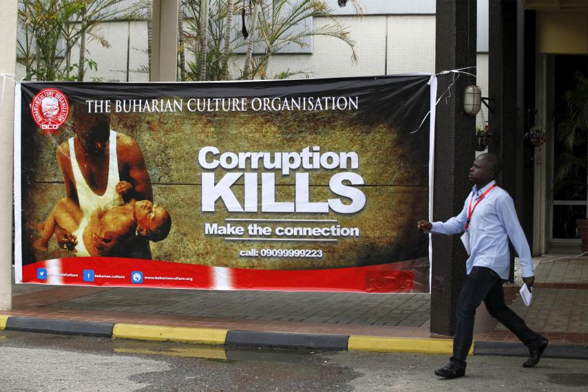 man-arrives-meeting-anti-corruption-group-inspired-president-buhari-nigeria.