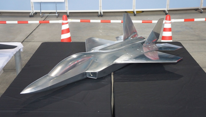 ATD-X_JAPAN_model_2