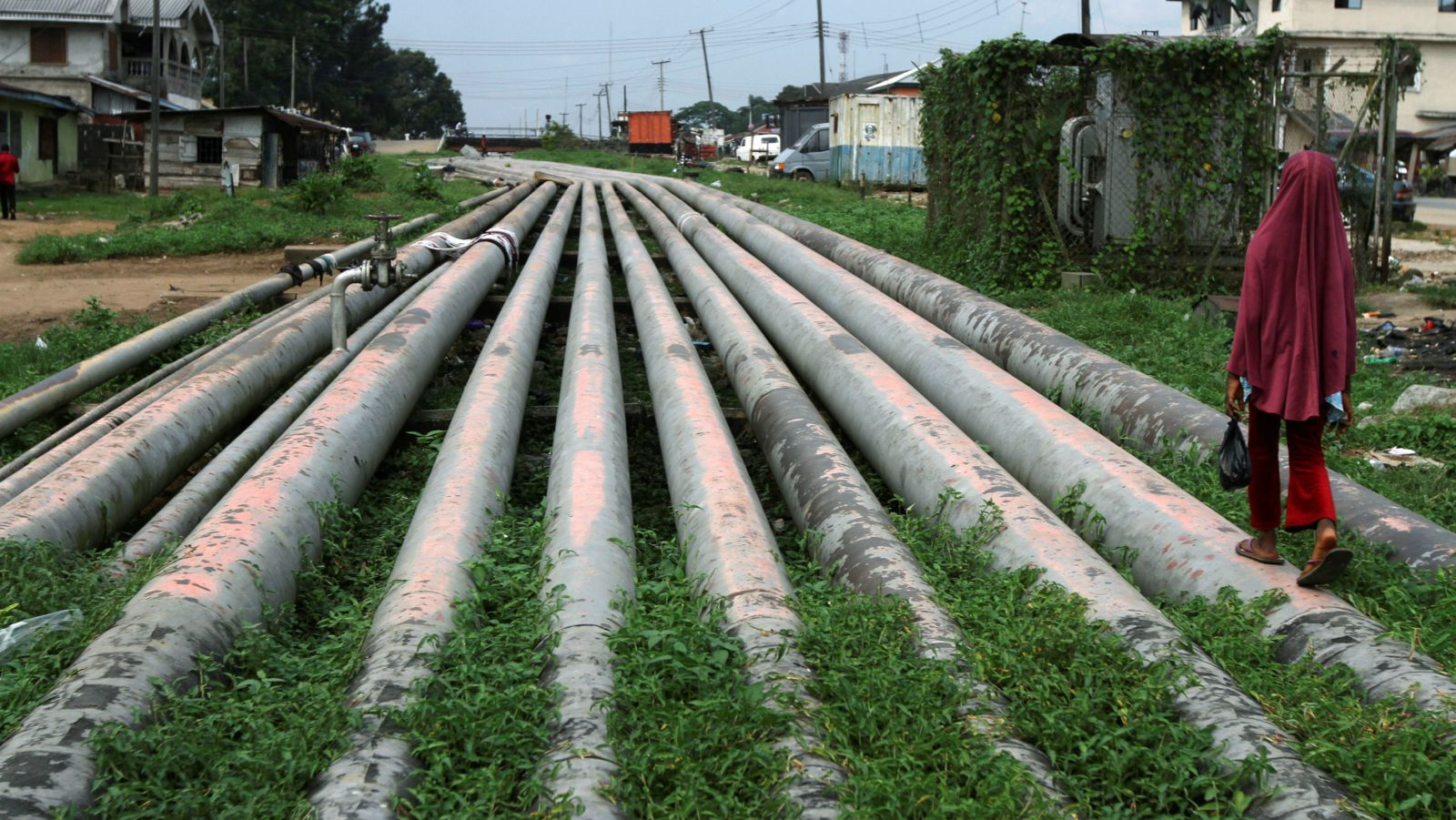 Nigeria's oil pipelines are under attack. (Reuters/Akintunde Akinleye) 