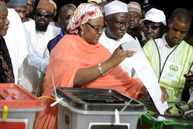 Aisha Buhari, wife of Nigerian president Muhammadu Buhari, votes in the 2015 election in Daura, Katsina state, Nigeria, March 28, 2015. The first lady has said she is fully behind her husband. 