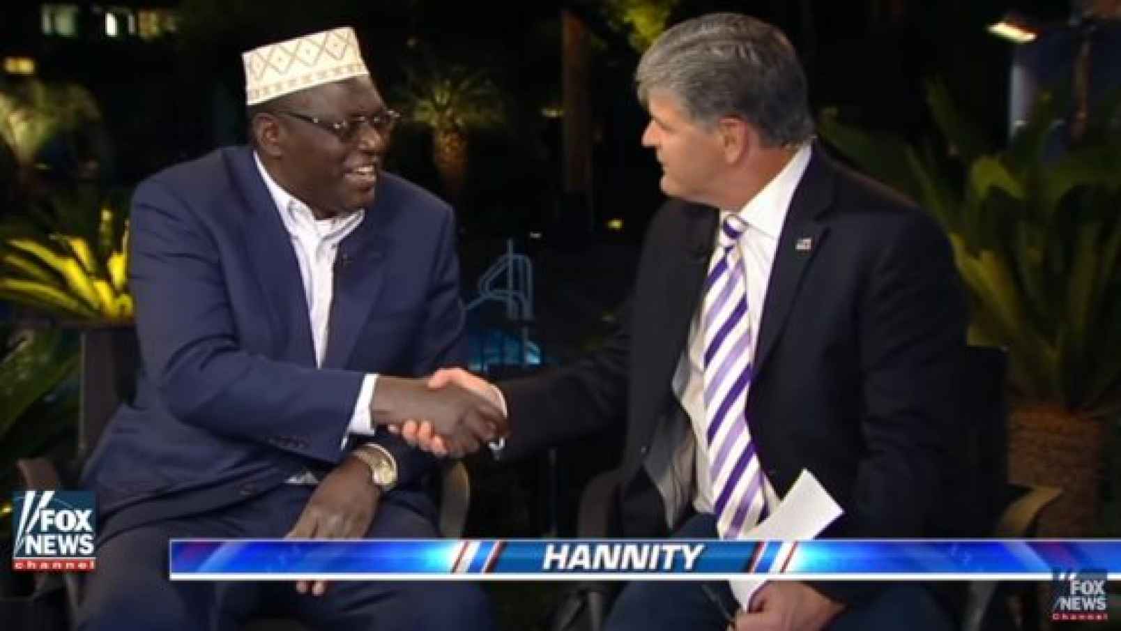 . In this clumsy interview moment, Malik and Hannity went on and on until the truth finally came out on why Malik turned against his brother. Just like the usual political setting in most African regions, Malik could not deceitfully take advantage of his brother and the White House to build a fortune. 