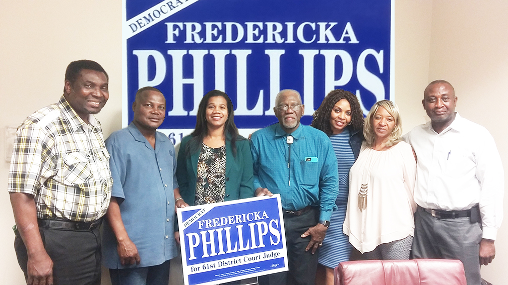 Some participants in a group photo with the candidate, Fredricka Phillips (third from left). Nigerian American for justice led by Houston-based attorney, James Okorafor organized this event in the form of a town hall meeting, to interact with this candidate on her manifestoes.